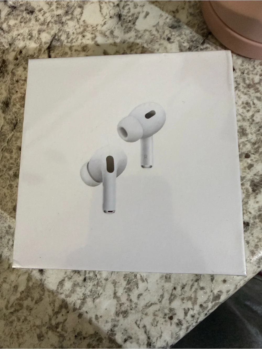 Apple White Wireless In-Ear Noise-Cancelling Earbuds with Charging Case